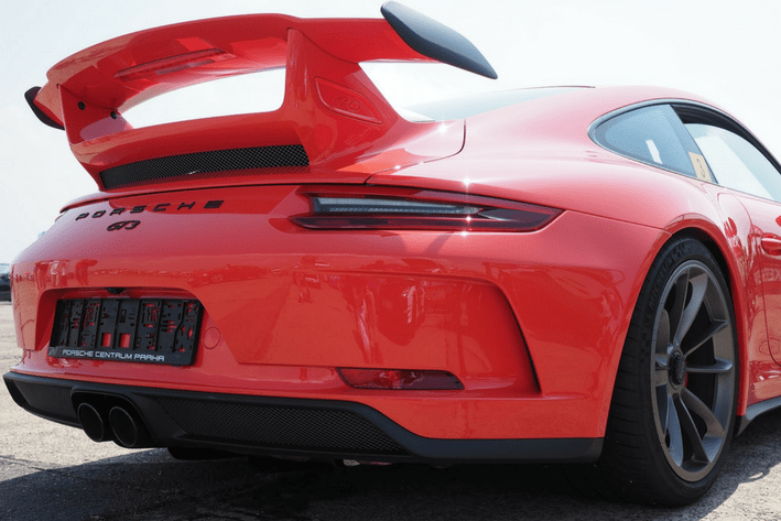 Pedir el auto más equipado como un Porsche podría no ser la mejor inversión